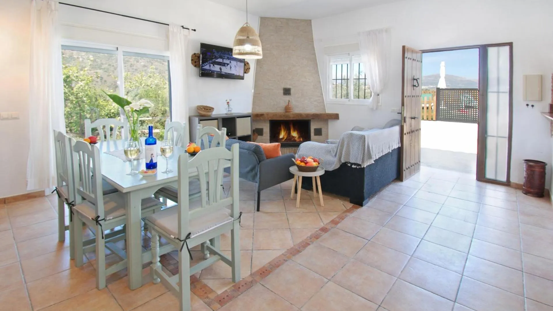Casa Avila Comares Holiday home