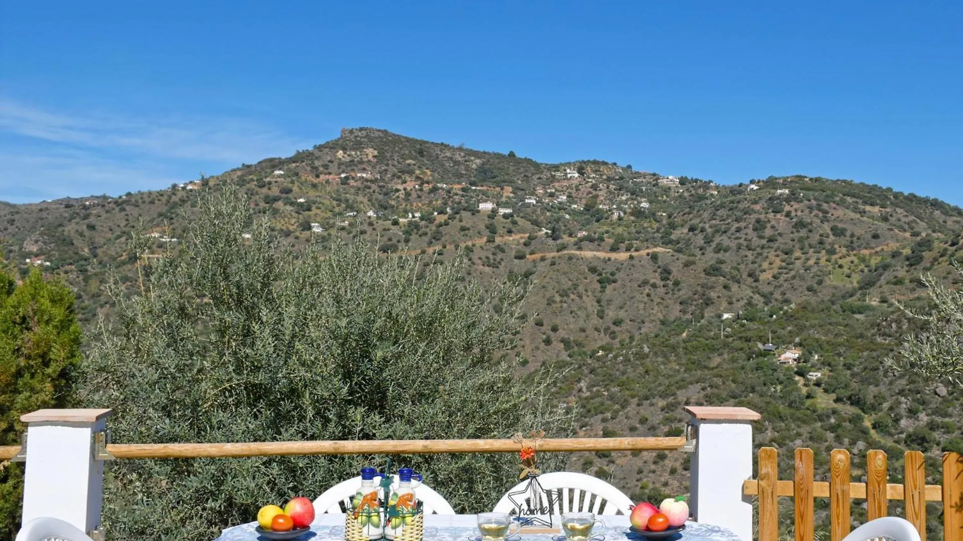 Casa Avila Comares 0*,  Spain